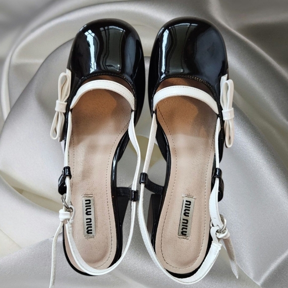 Miu Miu Shoes - Miu Miu patent leather sandals Size 8